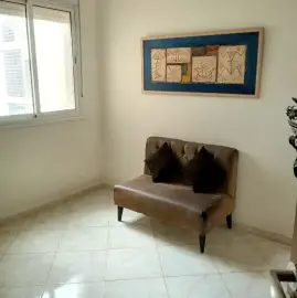اعلان بيع شقة مجهزة ومفروشة
