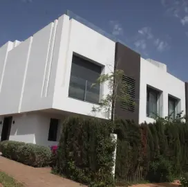 Villa à louer vide à dar bouazza