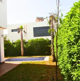 Villa à louer vide à dar bouazza