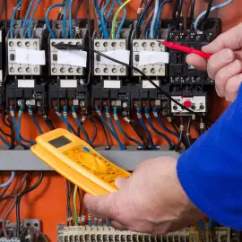 Travaux de réparation électrique et climatisation