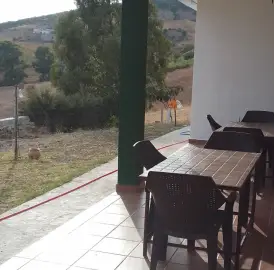 Maison d'été/terrasse/garage/jardin 930m2 total