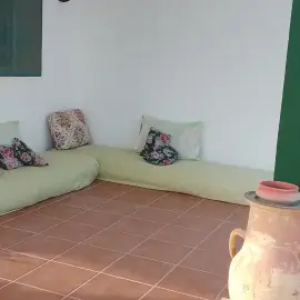 Maison d'été/terrasse/garage/jardin 930m2 total