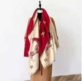 Des echarpes de luxe pour les femmes