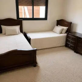 Lits, coiffeuses et matelas