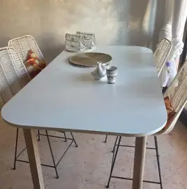 Table et 4 chaises